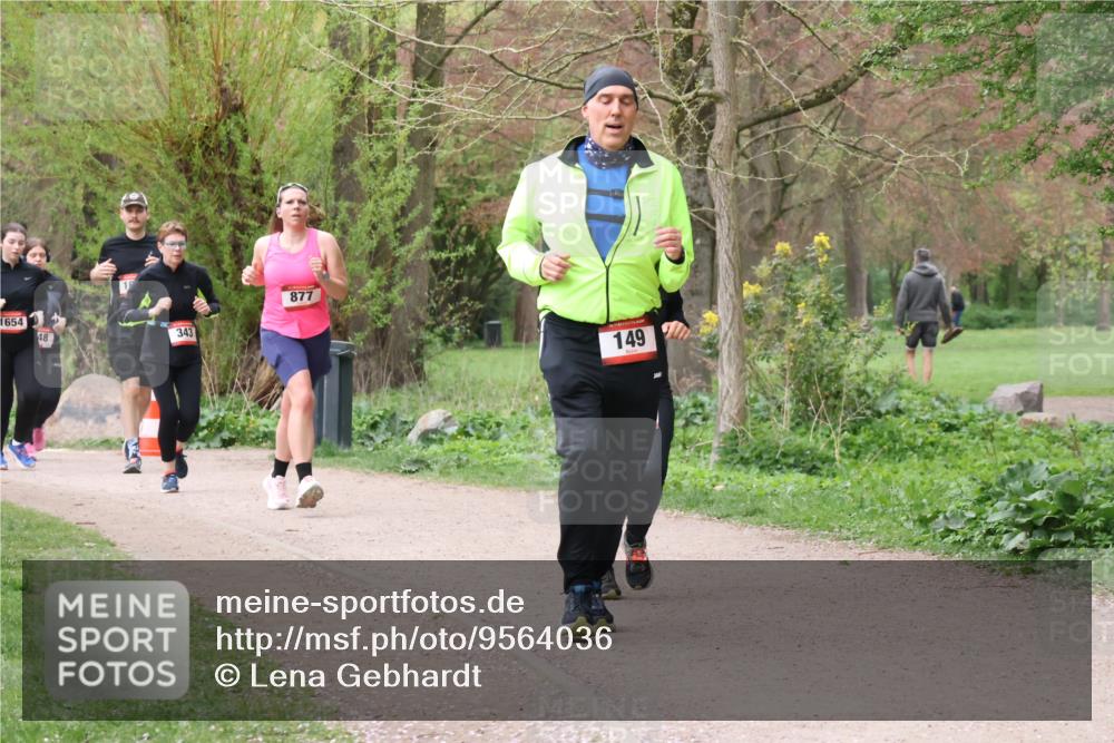 19.04.2026 - Hammer Lauf Lena Gebhardt http://msf.ph/oto/9564036 19.04.2026 10:15:39 Laufen 1654, 48, 343, 877, 149 meine-sportfotos.de