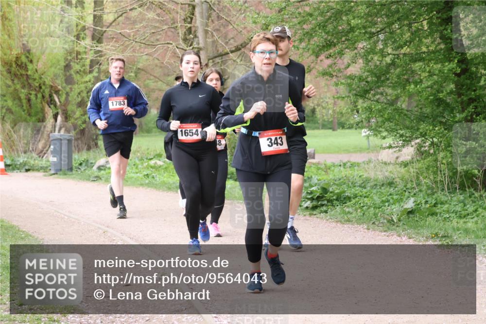 19.04.2026 - Hammer Lauf Lena Gebhardt http://msf.ph/oto/9564043 19.04.2026 10:15:45 Laufen 1783, 1654, 18, 16, 343 meine-sportfotos.de