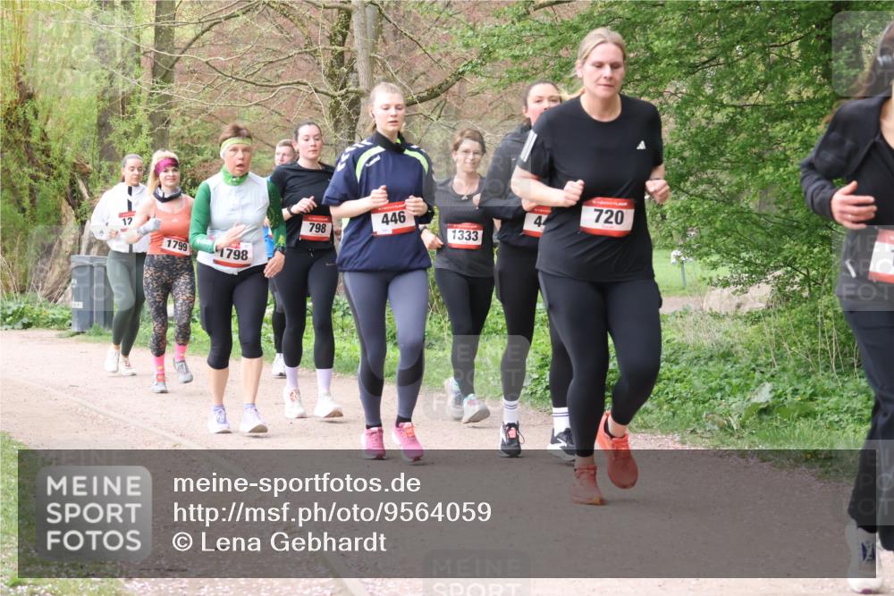 19.04.2026 - Hammer Lauf Lena Gebhardt http://msf.ph/oto/9564059 19.04.2026 10:15:53 Laufen 1799, 1798, 446, 44, 798, 1333, 720 meine-sportfotos.de