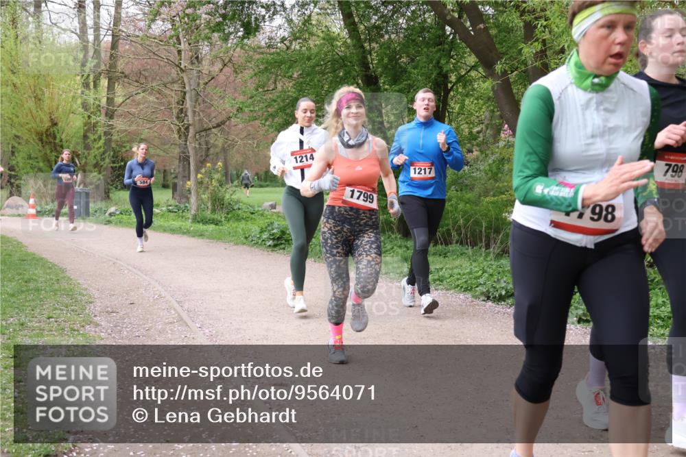 19.04.2026 - Hammer Lauf Lena Gebhardt http://msf.ph/oto/9564071 19.04.2026 10:15:58 Laufen 584, 1214, 1799, 1217, 98, 798 meine-sportfotos.de