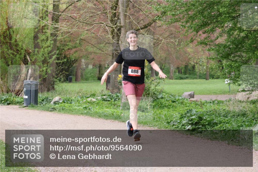 19.04.2026 - Hammer Lauf Lena Gebhardt http://msf.ph/oto/9564090 19.04.2026 10:16:14 Laufen 888 meine-sportfotos.de