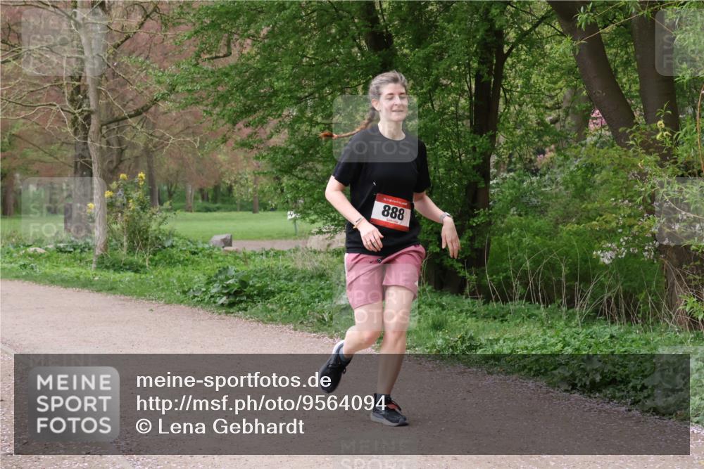 19.04.2026 - Hammer Lauf Lena Gebhardt http://msf.ph/oto/9564094 19.04.2026 10:16:17 Laufen 16, 888 meine-sportfotos.de