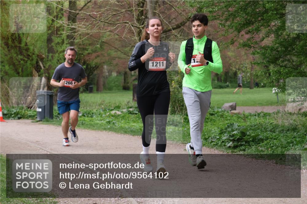 19.04.2026 - Hammer Lauf Lena Gebhardt http://msf.ph/oto/9564102 19.04.2026 10:16:24 Laufen 266, 16, 1211 meine-sportfotos.de