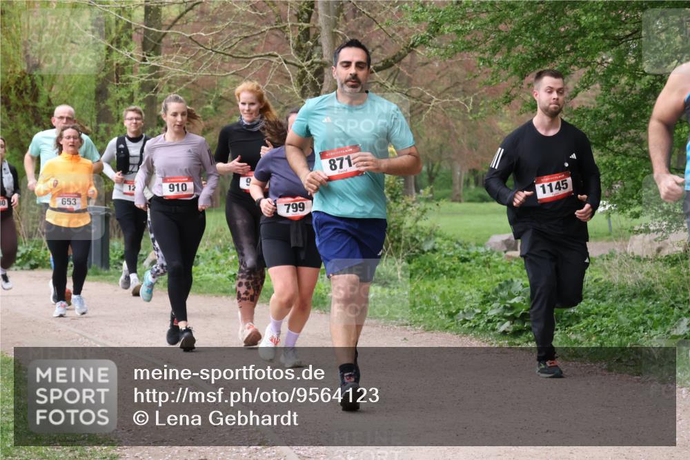 19.04.2026 - Hammer Lauf Lena Gebhardt http://msf.ph/oto/9564123 19.04.2026 10:16:40 Laufen 9, 12, 910, 653, 799, 871, 1145 meine-sportfotos.de