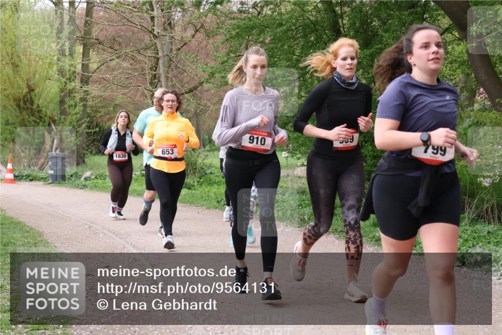 19.04.2026 - Hammer Lauf Lena Gebhardt http://msf.ph/oto/9564131 19.04.2026 10:16:43 Laufen 653, 1830, 910, 559, 799 meine-sportfotos.de