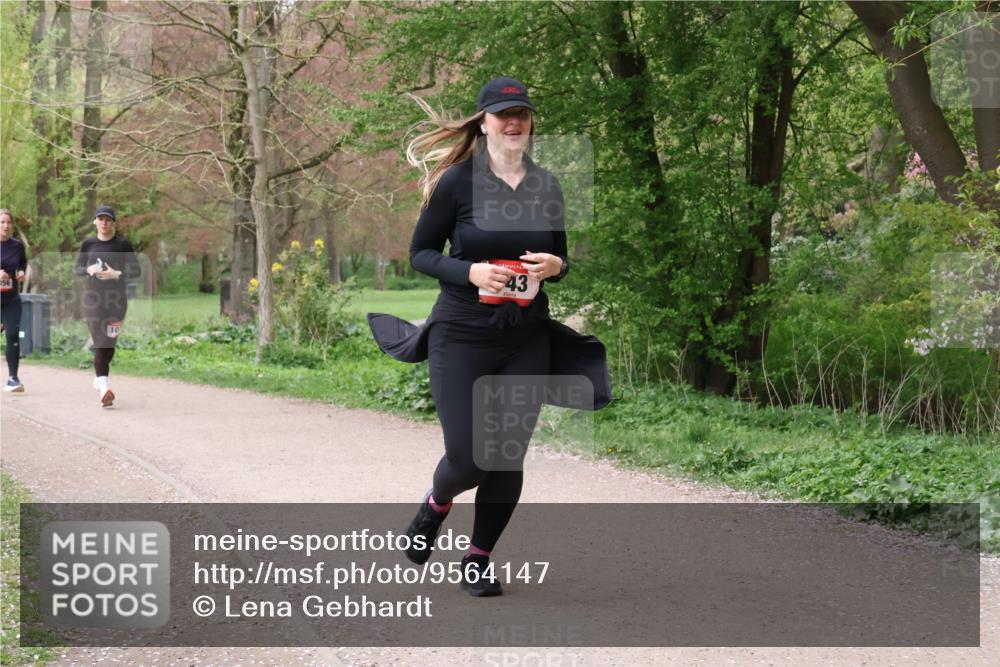 19.04.2026 - Hammer Lauf Lena Gebhardt http://msf.ph/oto/9564147 19.04.2026 10:16:52 Laufen 356, 10, 43 meine-sportfotos.de