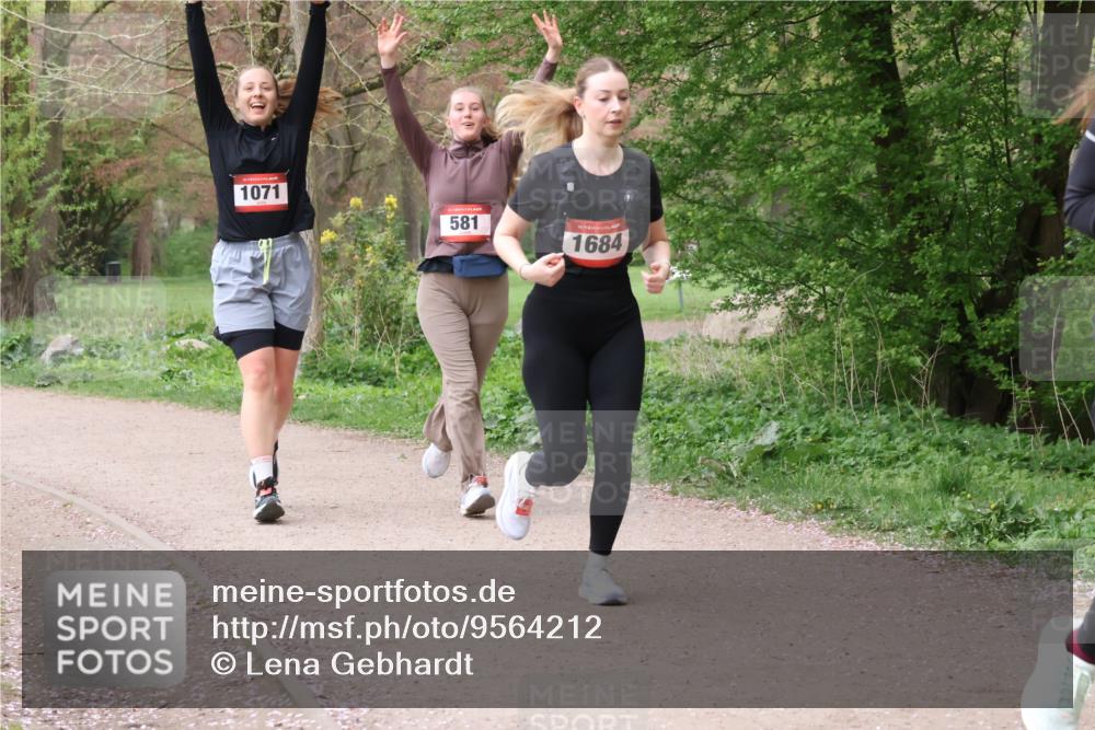 19.04.2026 - Hammer Lauf Lena Gebhardt http://msf.ph/oto/9564212 19.04.2026 10:17:34 Laufen 1071, 581, 16, 1684 meine-sportfotos.de