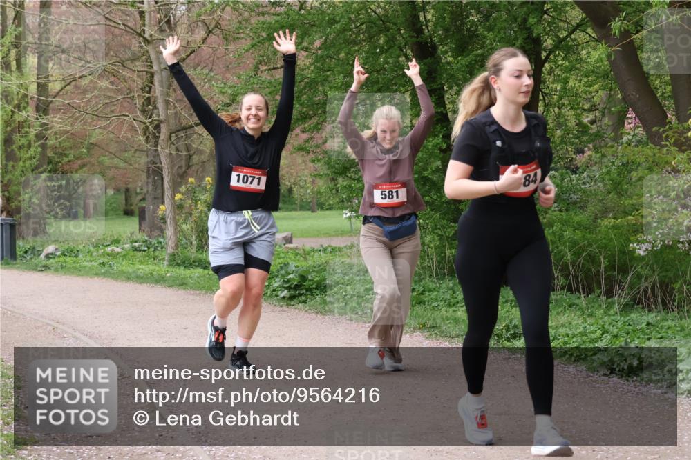 19.04.2026 - Hammer Lauf Lena Gebhardt http://msf.ph/oto/9564216 19.04.2026 10:17:35 Laufen 1071, 581, 84 meine-sportfotos.de