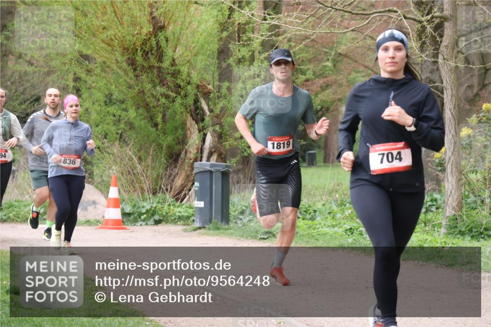19.04.2026 - Hammer Lauf Lena Gebhardt http://msf.ph/oto/9564248 19.04.2026 10:17:51 Laufen 1819, 94, 836, 704 meine-sportfotos.de