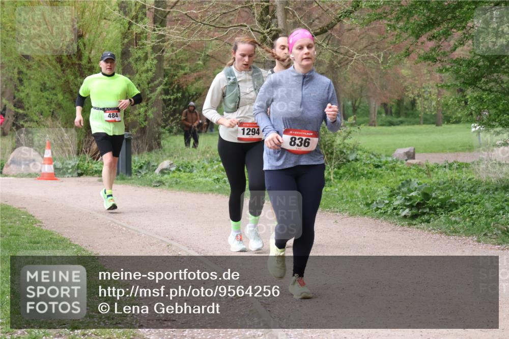 19.04.2026 - Hammer Lauf Lena Gebhardt http://msf.ph/oto/9564256 19.04.2026 10:17:56 Laufen 484, 16, 1294, 16, 836 meine-sportfotos.de