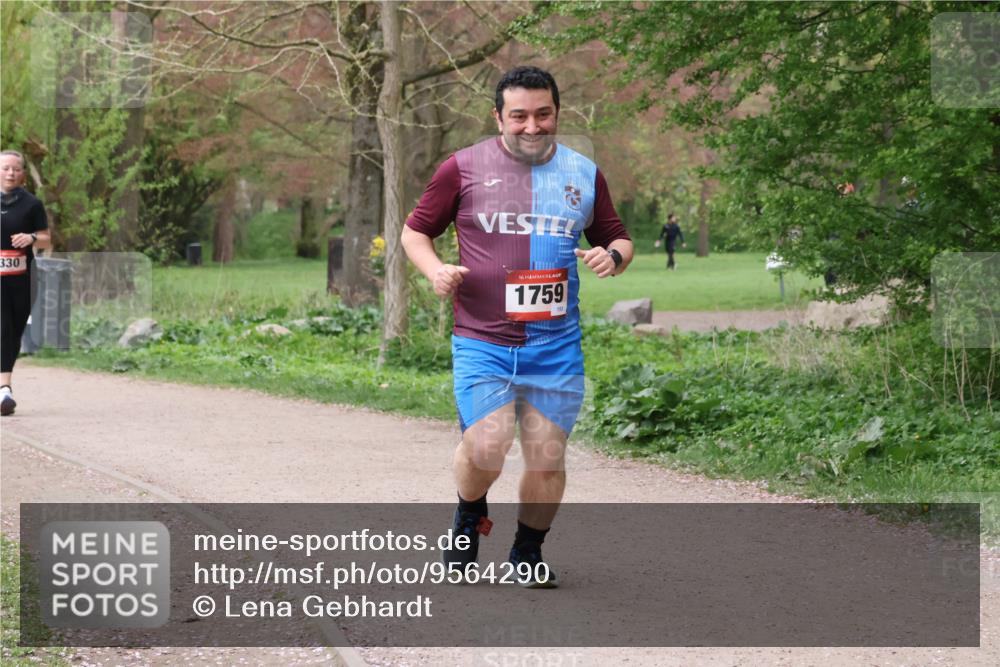 19.04.2026 - Hammer Lauf Lena Gebhardt http://msf.ph/oto/9564290 19.04.2026 10:18:40 Laufen 330, 16, 1759 meine-sportfotos.de