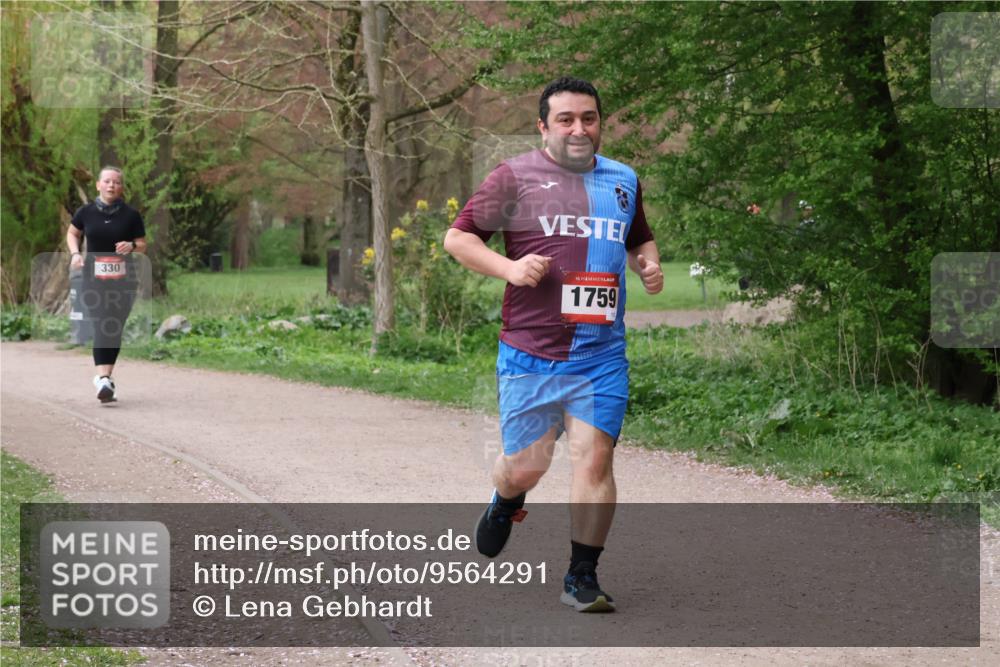 19.04.2026 - Hammer Lauf Lena Gebhardt http://msf.ph/oto/9564291 19.04.2026 10:18:40 Laufen 330, 16, 1759 meine-sportfotos.de