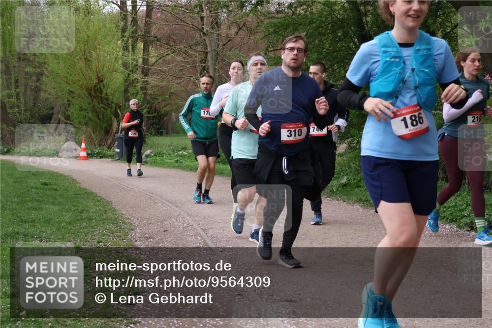 19.04.2026 - Hammer Lauf Lena Gebhardt http://msf.ph/oto/9564309 19.04.2026 10:19:03 Laufen 206, 17, 310, 740, 16, 186, 210 meine-sportfotos.de