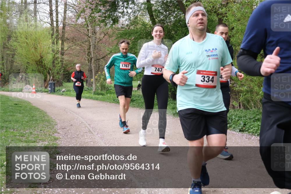 19.04.2026 - Hammer Lauf Lena Gebhardt http://msf.ph/oto/9564314 19.04.2026 10:19:05 Laufen 206, 1767, 747, 16, 334 meine-sportfotos.de