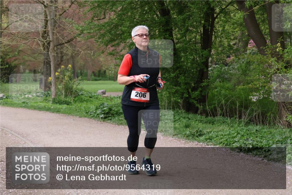 19.04.2026 - Hammer Lauf Lena Gebhardt http://msf.ph/oto/9564319 19.04.2026 10:19:09 Laufen 16, 206 meine-sportfotos.de