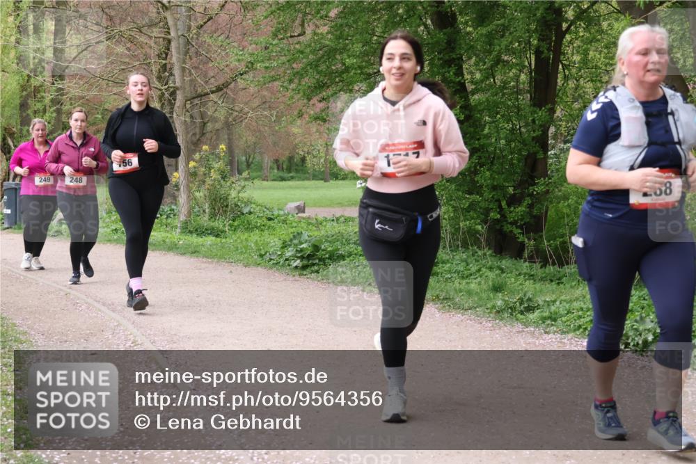19.04.2026 - Hammer Lauf Lena Gebhardt http://msf.ph/oto/9564356 19.04.2026 10:19:54 Laufen 249, 248, 56, 58 meine-sportfotos.de