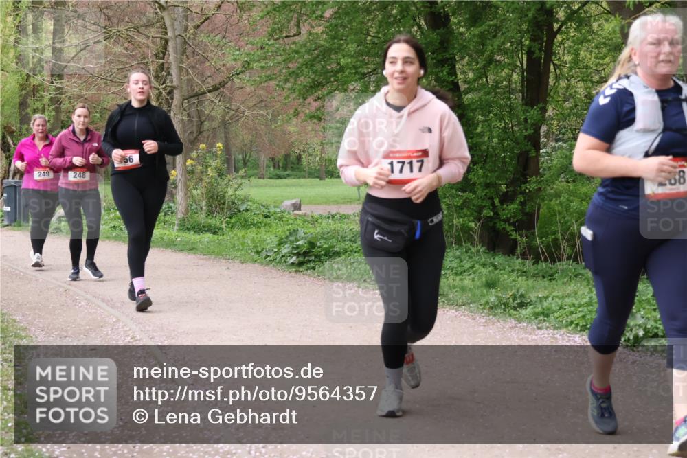 19.04.2026 - Hammer Lauf Lena Gebhardt http://msf.ph/oto/9564357 19.04.2026 10:19:54 Laufen 249, 248, 56, 1717, 288 meine-sportfotos.de