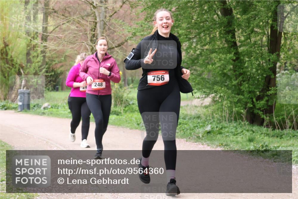 19.04.2026 - Hammer Lauf Lena Gebhardt http://msf.ph/oto/9564360 19.04.2026 10:19:56 Laufen 24, 248, 16, 756 meine-sportfotos.de