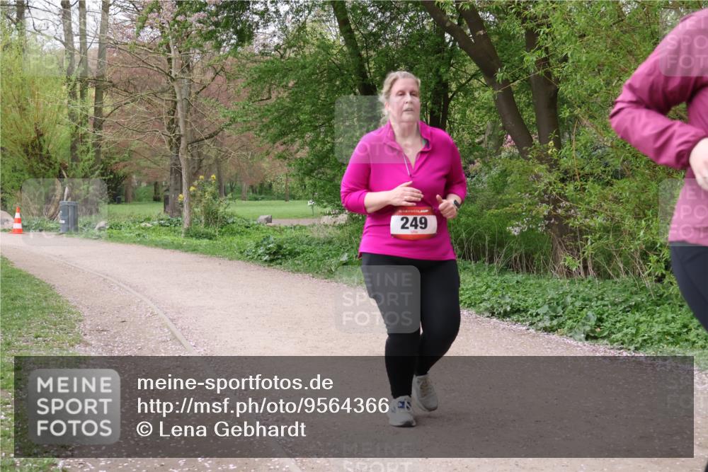19.04.2026 - Hammer Lauf Lena Gebhardt http://msf.ph/oto/9564366 19.04.2026 10:20:00 Laufen 16, 249 meine-sportfotos.de