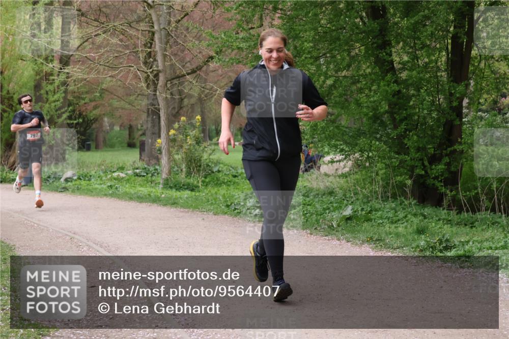19.04.2026 - Hammer Lauf Lena Gebhardt http://msf.ph/oto/9564407 19.04.2026 10:21:05 Laufen 797 meine-sportfotos.de