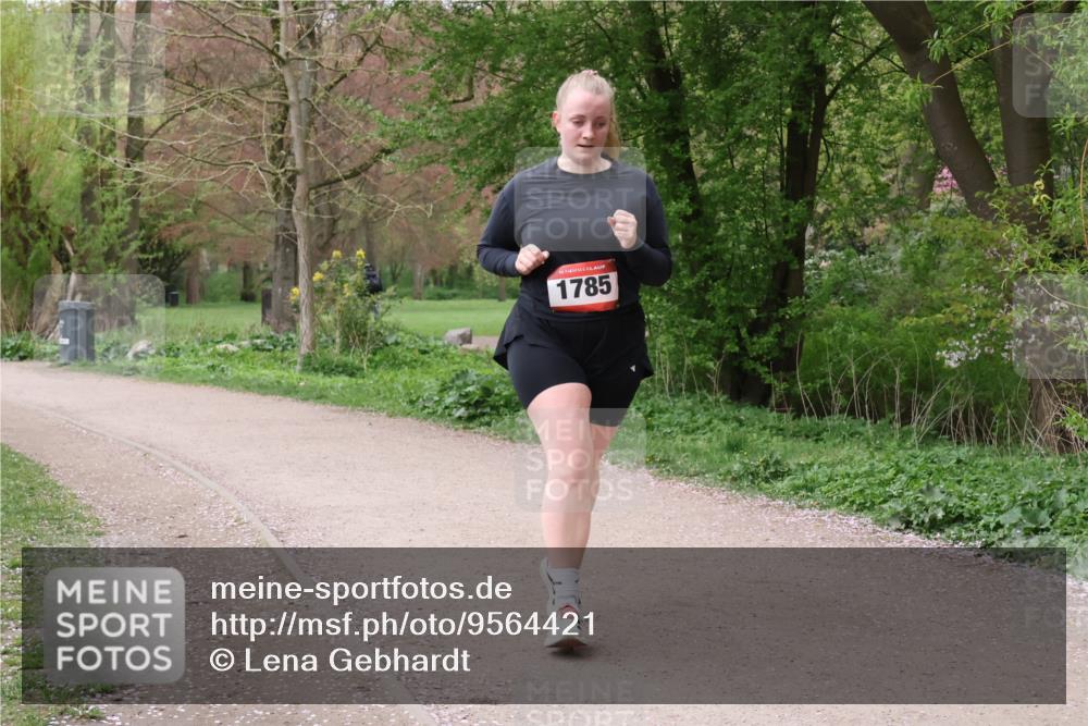 19.04.2026 - Hammer Lauf Lena Gebhardt http://msf.ph/oto/9564421 19.04.2026 10:21:21 Laufen 16, 1785 meine-sportfotos.de