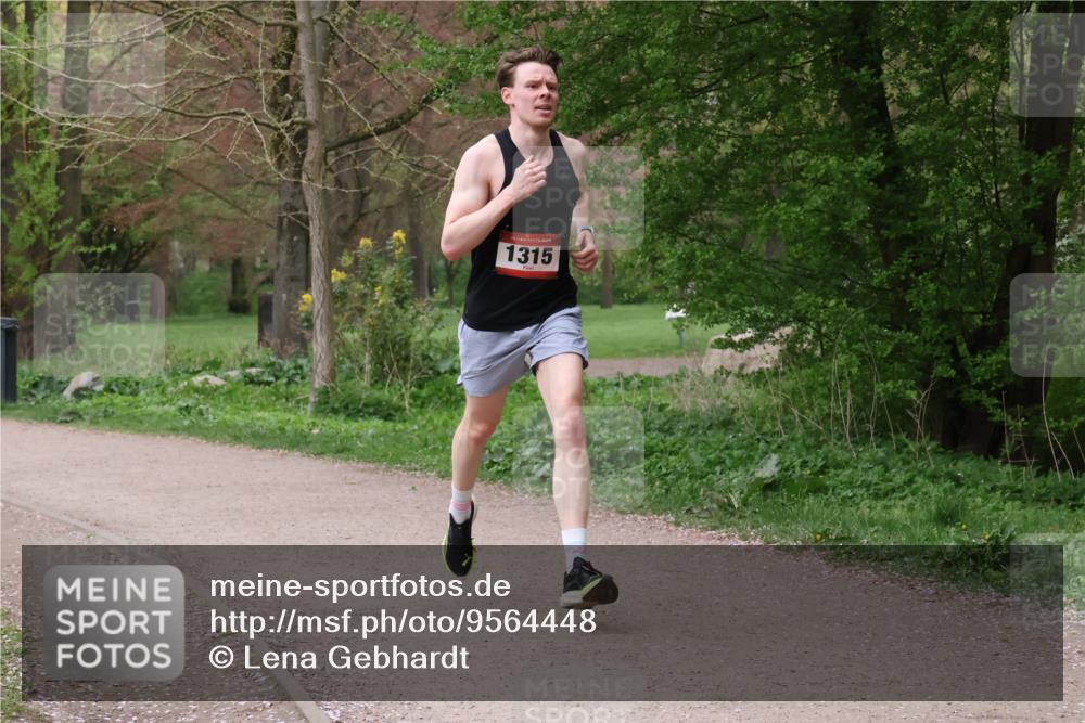 19.04.2026 - Hammer Lauf Lena Gebhardt http://msf.ph/oto/9564448 19.04.2026 10:22:09 Laufen 16, 1315 meine-sportfotos.de