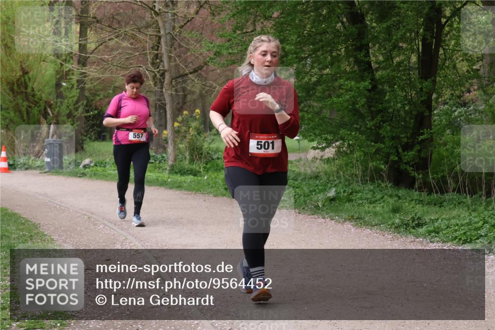 19.04.2026 - Hammer Lauf Lena Gebhardt http://msf.ph/oto/9564452 19.04.2026 10:22:16 Laufen 557, 16, 501 meine-sportfotos.de