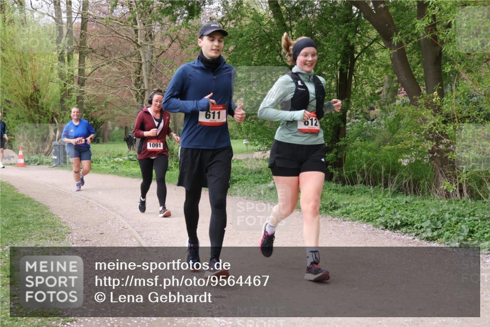 19.04.2026 - Hammer Lauf Lena Gebhardt http://msf.ph/oto/9564467 19.04.2026 10:22:31 Laufen 1091, 611, 612 meine-sportfotos.de
