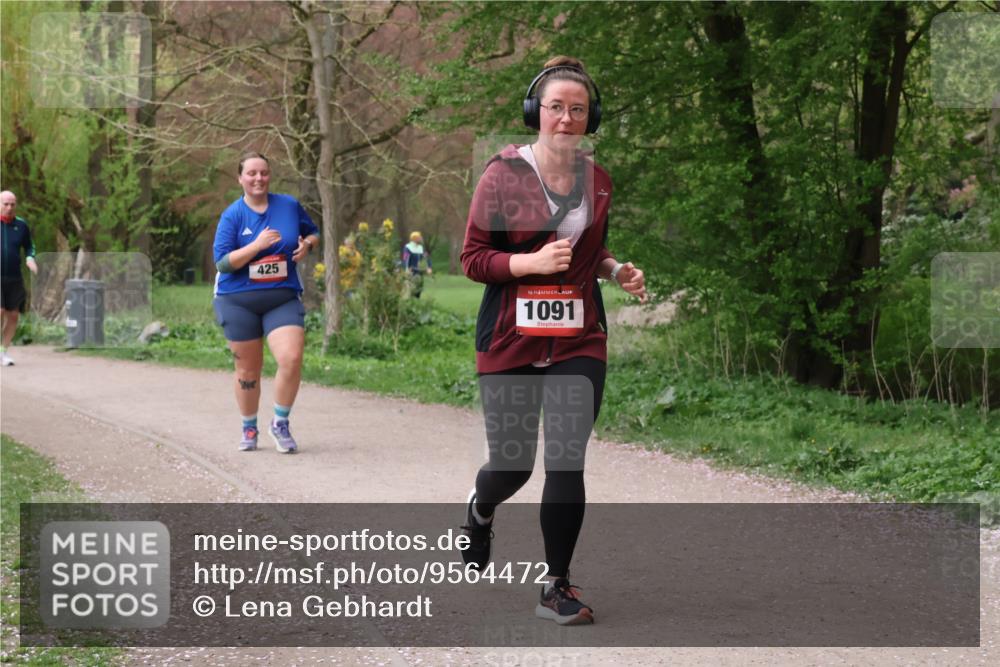 19.04.2026 - Hammer Lauf Lena Gebhardt http://msf.ph/oto/9564472 19.04.2026 10:22:32 Laufen 425, 16, 1091 meine-sportfotos.de