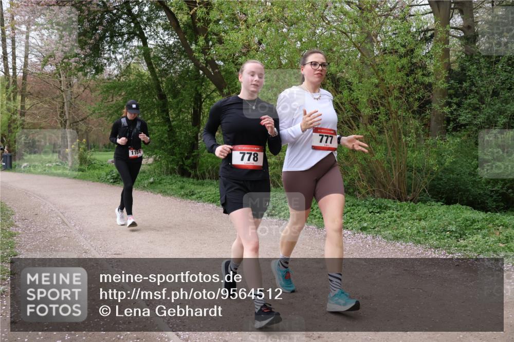 19.04.2026 - Hammer Lauf Lena Gebhardt http://msf.ph/oto/9564512 19.04.2026 10:23:42 Laufen 1157, 16, 778, 16, 777 meine-sportfotos.de