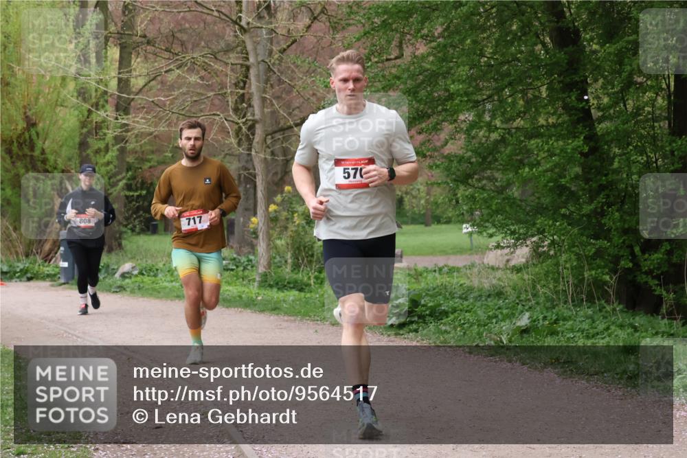 19.04.2026 - Hammer Lauf Lena Gebhardt http://msf.ph/oto/9564517 19.04.2026 10:23:46 Laufen 808, 717, 570 meine-sportfotos.de