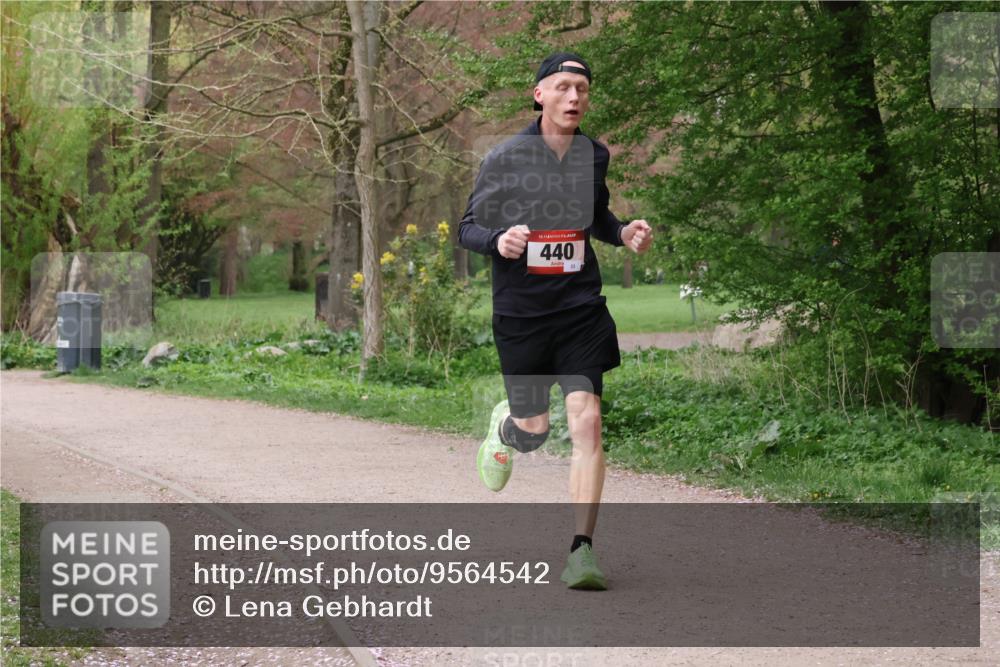 19.04.2026 - Hammer Lauf Lena Gebhardt http://msf.ph/oto/9564542 19.04.2026 10:25:21 Laufen 16, 440 meine-sportfotos.de