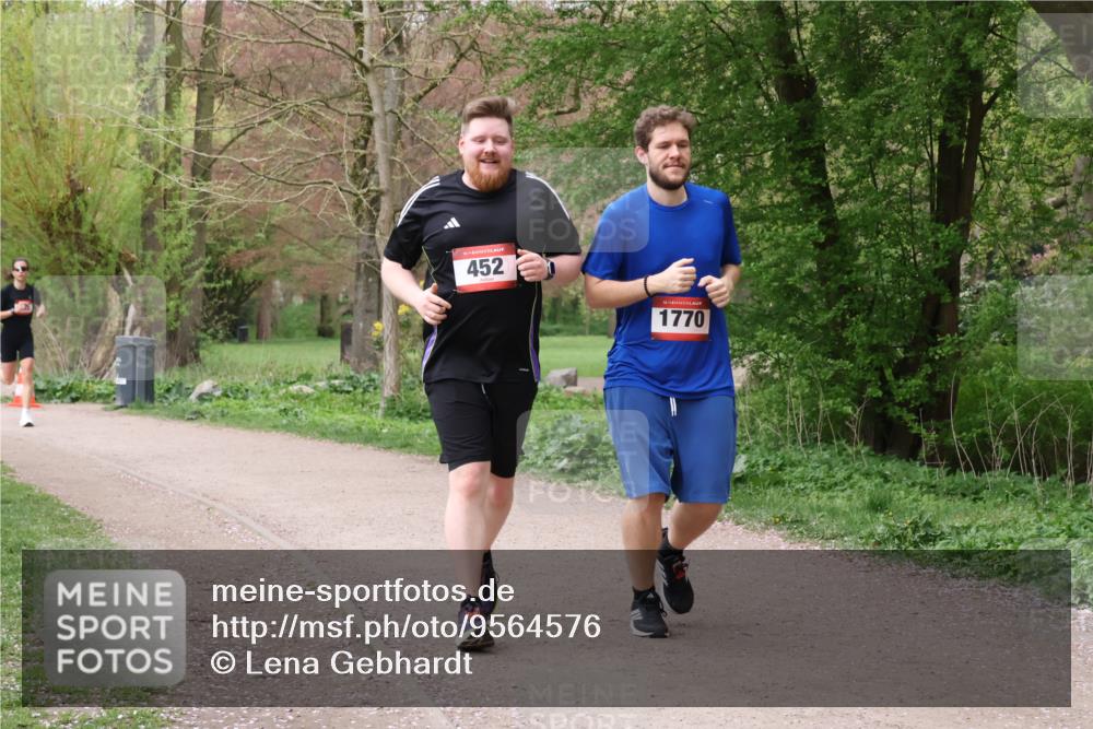 19.04.2026 - Hammer Lauf Lena Gebhardt http://msf.ph/oto/9564576 19.04.2026 10:27:38 Laufen 452, 16, 1770 meine-sportfotos.de