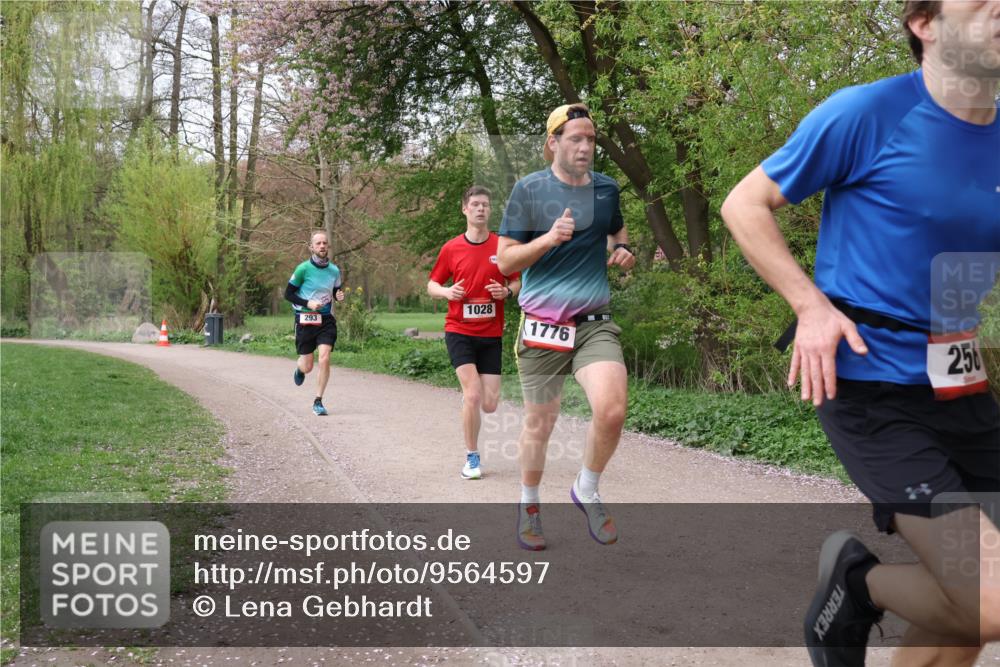 19.04.2026 - Hammer Lauf Lena Gebhardt http://msf.ph/oto/9564597 19.04.2026 10:28:19 Laufen 1028, 293, 1776, 256 meine-sportfotos.de