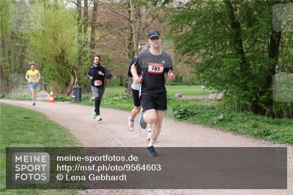 19.04.2026 - Hammer Lauf Lena Gebhardt http://msf.ph/oto/9564603 19.04.2026 10:28:37 Laufen 1614, 1357, 781 meine-sportfotos.de
