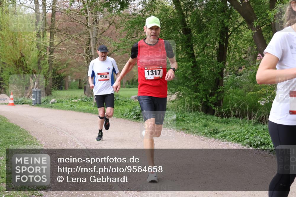 19.04.2026 - Hammer Lauf Lena Gebhardt http://msf.ph/oto/9564658 19.04.2026 10:31:31 Laufen 936, 16, 1317 meine-sportfotos.de