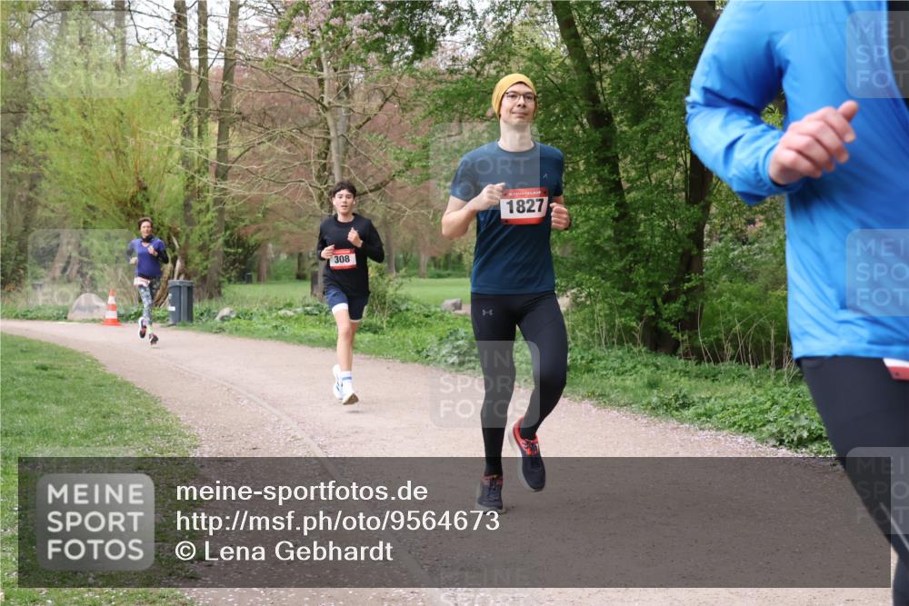 19.04.2026 - Hammer Lauf Lena Gebhardt http://msf.ph/oto/9564673 19.04.2026 10:31:52 Laufen 308, 1827 meine-sportfotos.de