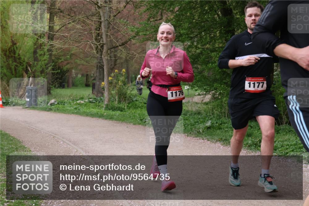 19.04.2026 - Hammer Lauf Lena Gebhardt http://msf.ph/oto/9564735 19.04.2026 10:33:55 Laufen 16, 1176, 16, 1177 meine-sportfotos.de