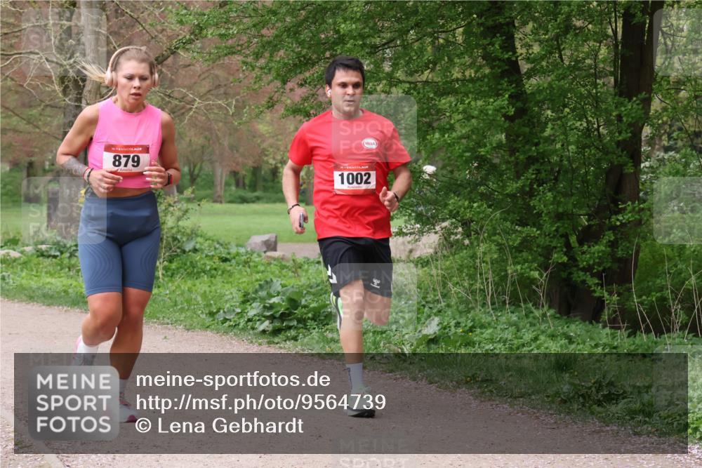 19.04.2026 - Hammer Lauf Lena Gebhardt http://msf.ph/oto/9564739 19.04.2026 10:34:03 Laufen 16, 879, 1002 meine-sportfotos.de