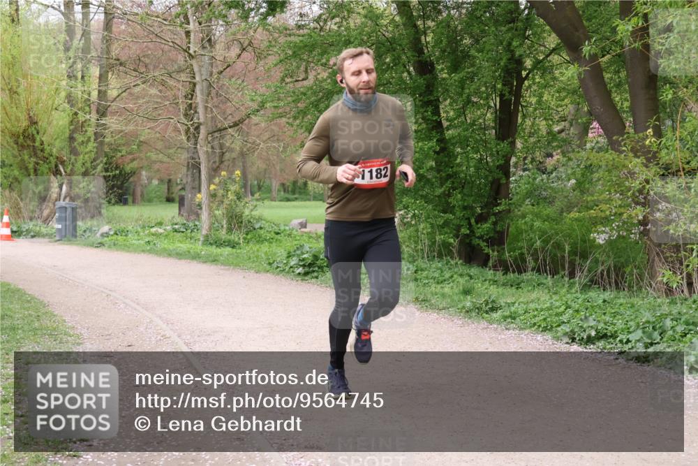 19.04.2026 - Hammer Lauf Lena Gebhardt http://msf.ph/oto/9564745 19.04.2026 10:34:11 Laufen 1182 meine-sportfotos.de