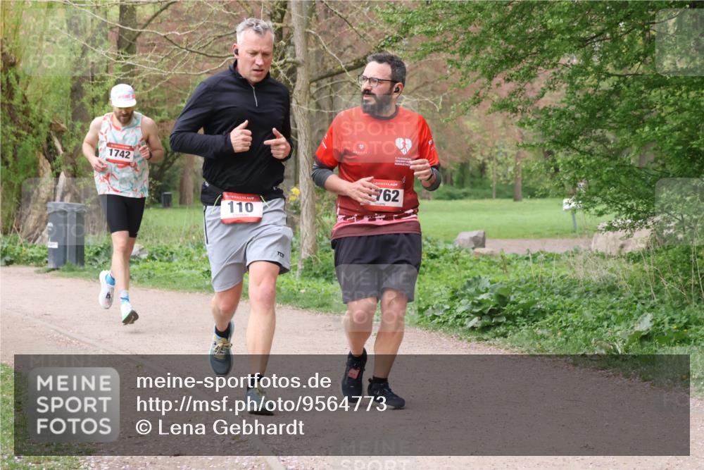 19.04.2026 - Hammer Lauf Lena Gebhardt http://msf.ph/oto/9564773 19.04.2026 10:34:58 Laufen 1742, 110, 762 meine-sportfotos.de