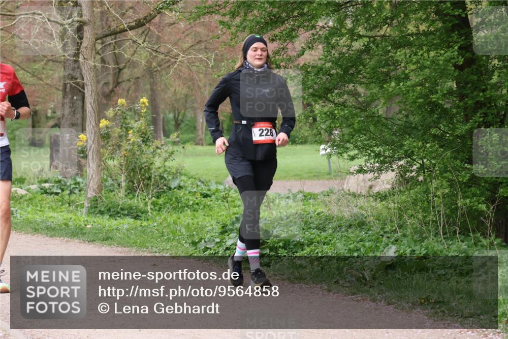 19.04.2026 - Hammer Lauf Lena Gebhardt http://msf.ph/oto/9564858 19.04.2026 10:38:19 Laufen 16, 228 meine-sportfotos.de