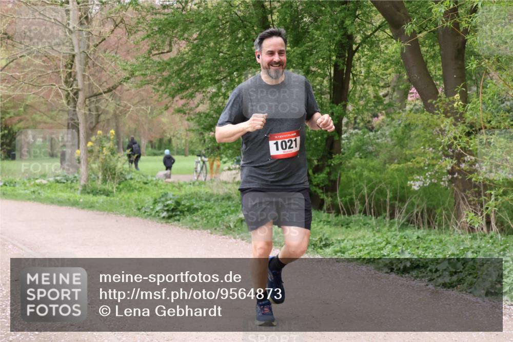 19.04.2026 - Hammer Lauf Lena Gebhardt http://msf.ph/oto/9564873 19.04.2026 10:38:45 Laufen 16, 1021 meine-sportfotos.de
