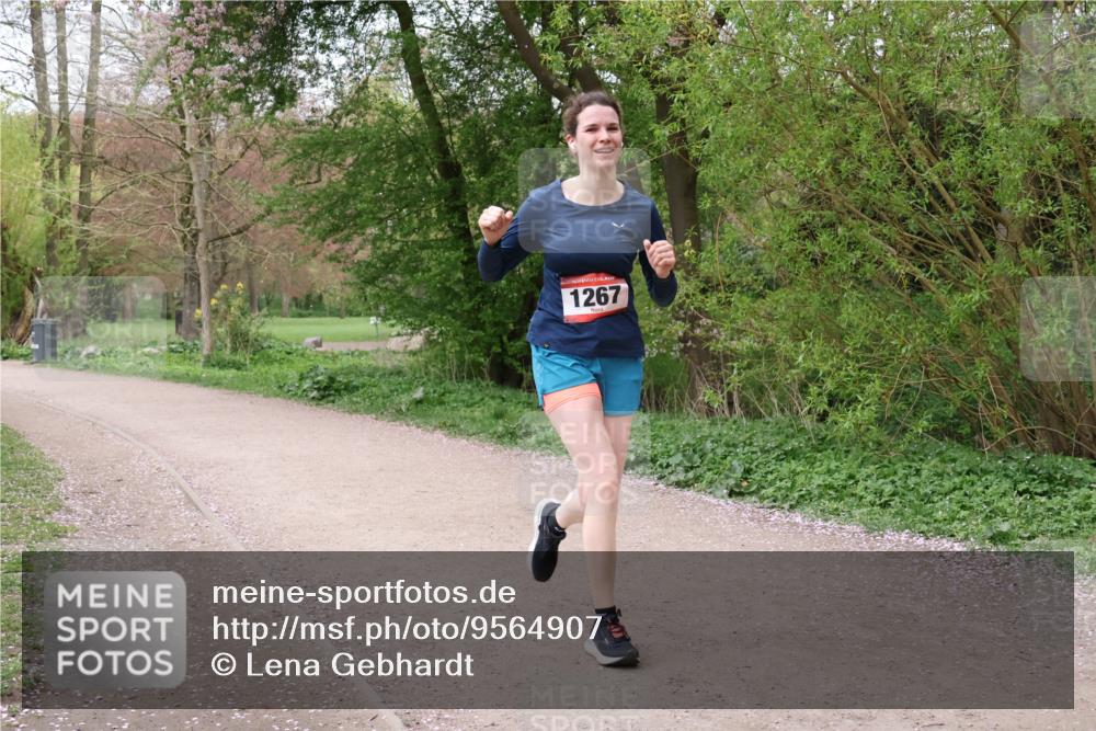 19.04.2026 - Hammer Lauf Lena Gebhardt http://msf.ph/oto/9564907 19.04.2026 10:39:30 Laufen 1267 meine-sportfotos.de