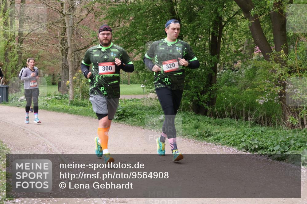 19.04.2026 - Hammer Lauf Lena Gebhardt http://msf.ph/oto/9564908 19.04.2026 10:39:40 Laufen 1727, 300, 320 meine-sportfotos.de