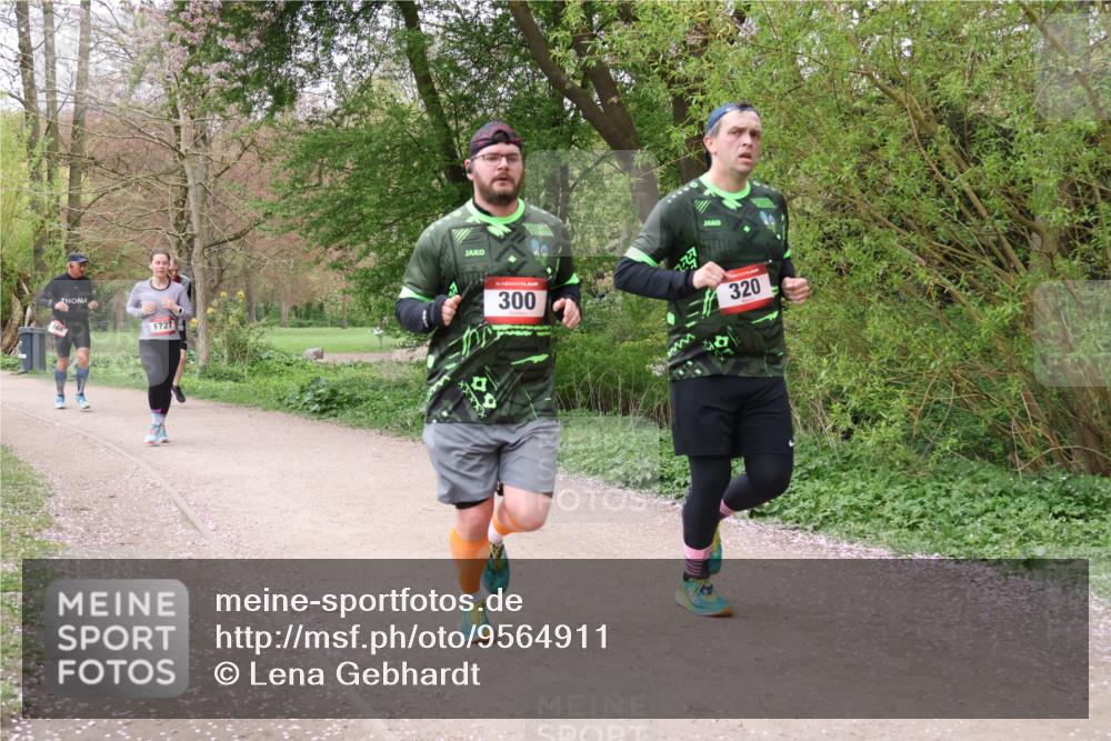 19.04.2026 - Hammer Lauf Lena Gebhardt http://msf.ph/oto/9564911 19.04.2026 10:39:41 Laufen 1727, 300, 320 meine-sportfotos.de