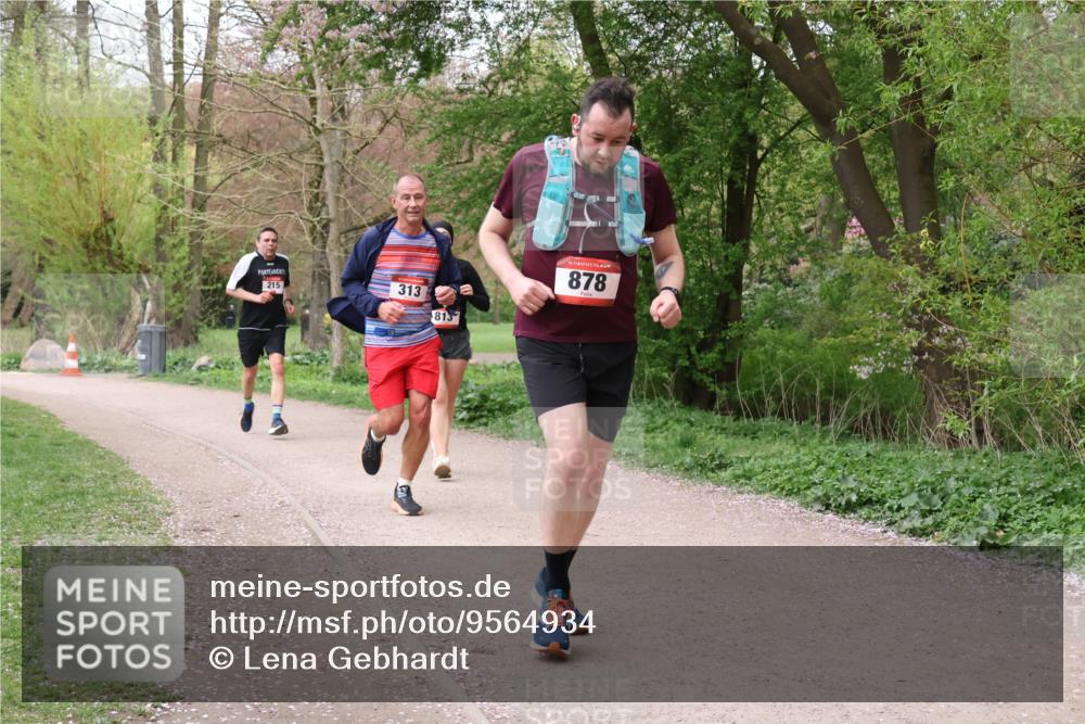 19.04.2026 - Hammer Lauf Lena Gebhardt http://msf.ph/oto/9564934 19.04.2026 10:40:02 Laufen 215, 313, 813, 878 meine-sportfotos.de