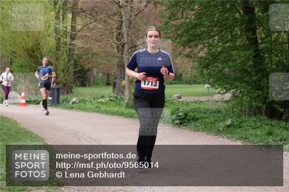 19.04.2026 - Hammer Lauf Lena Gebhardt http://msf.ph/oto/9565014 19.04.2026 10:41:48 Laufen 544, 1713 meine-sportfotos.de