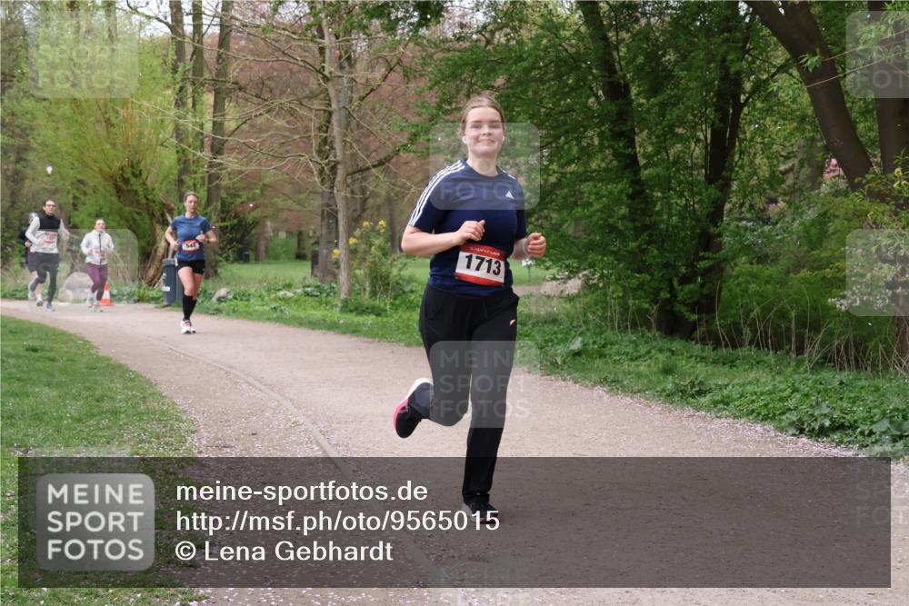 19.04.2026 - Hammer Lauf Lena Gebhardt http://msf.ph/oto/9565015 19.04.2026 10:41:49 Laufen 16, 1713 meine-sportfotos.de