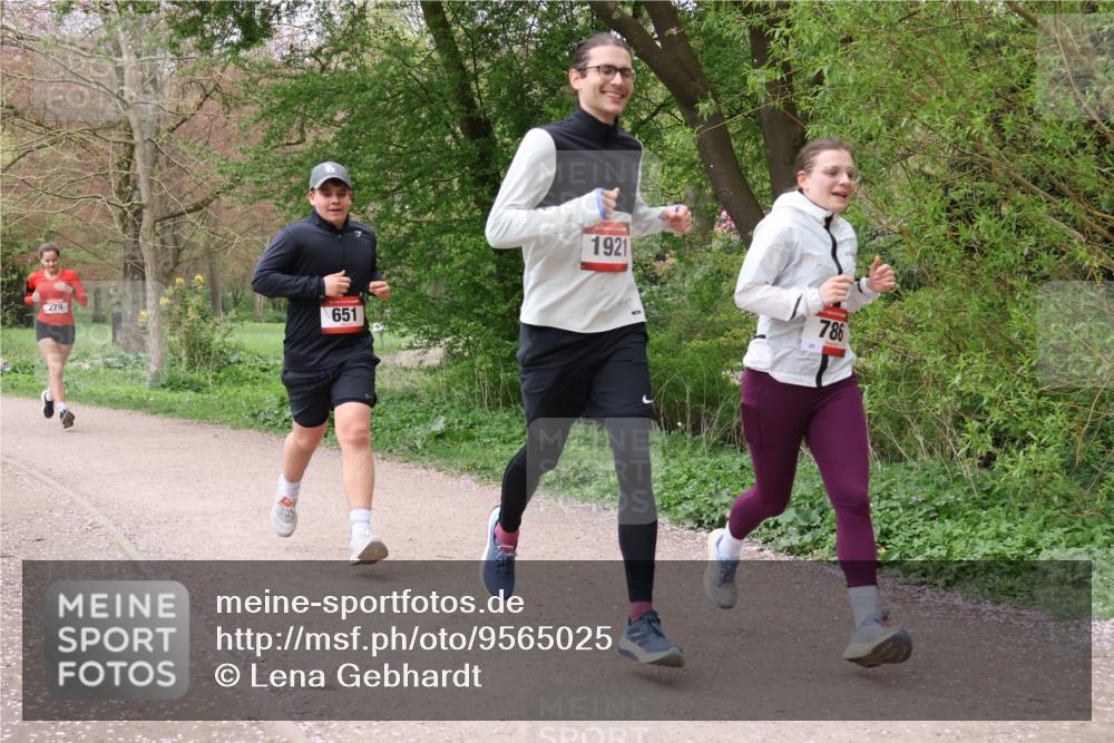 19.04.2026 - Hammer Lauf Lena Gebhardt http://msf.ph/oto/9565025 19.04.2026 10:41:56 Laufen 279, 651, 1921, 786 meine-sportfotos.de